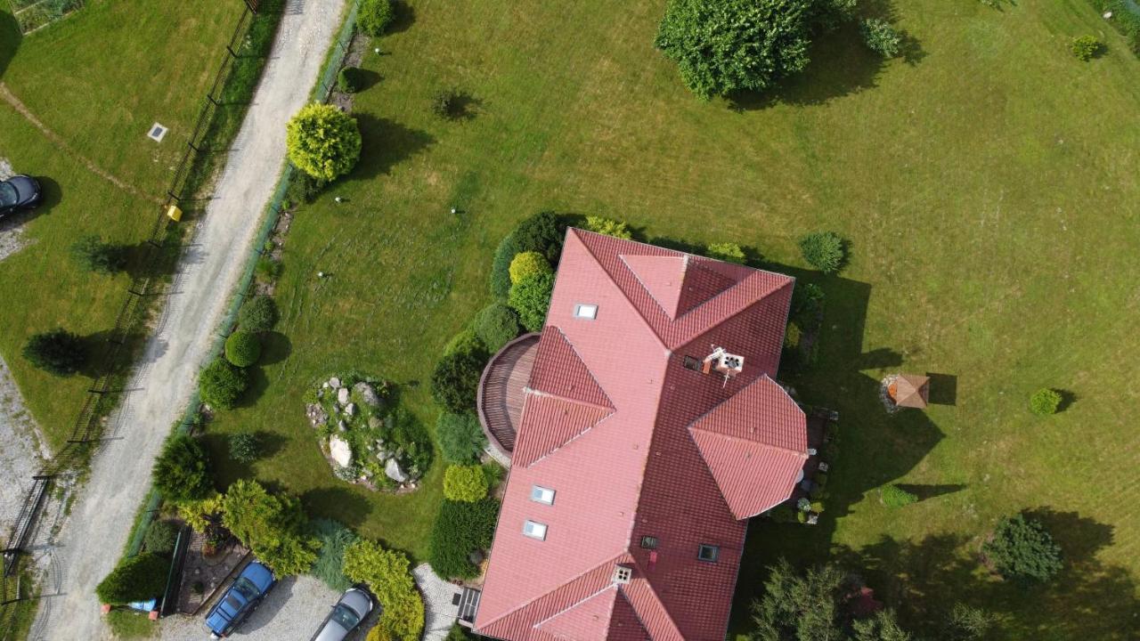 Pokoje Goscinne Dolina Czerwienia Przesieka Esterno foto