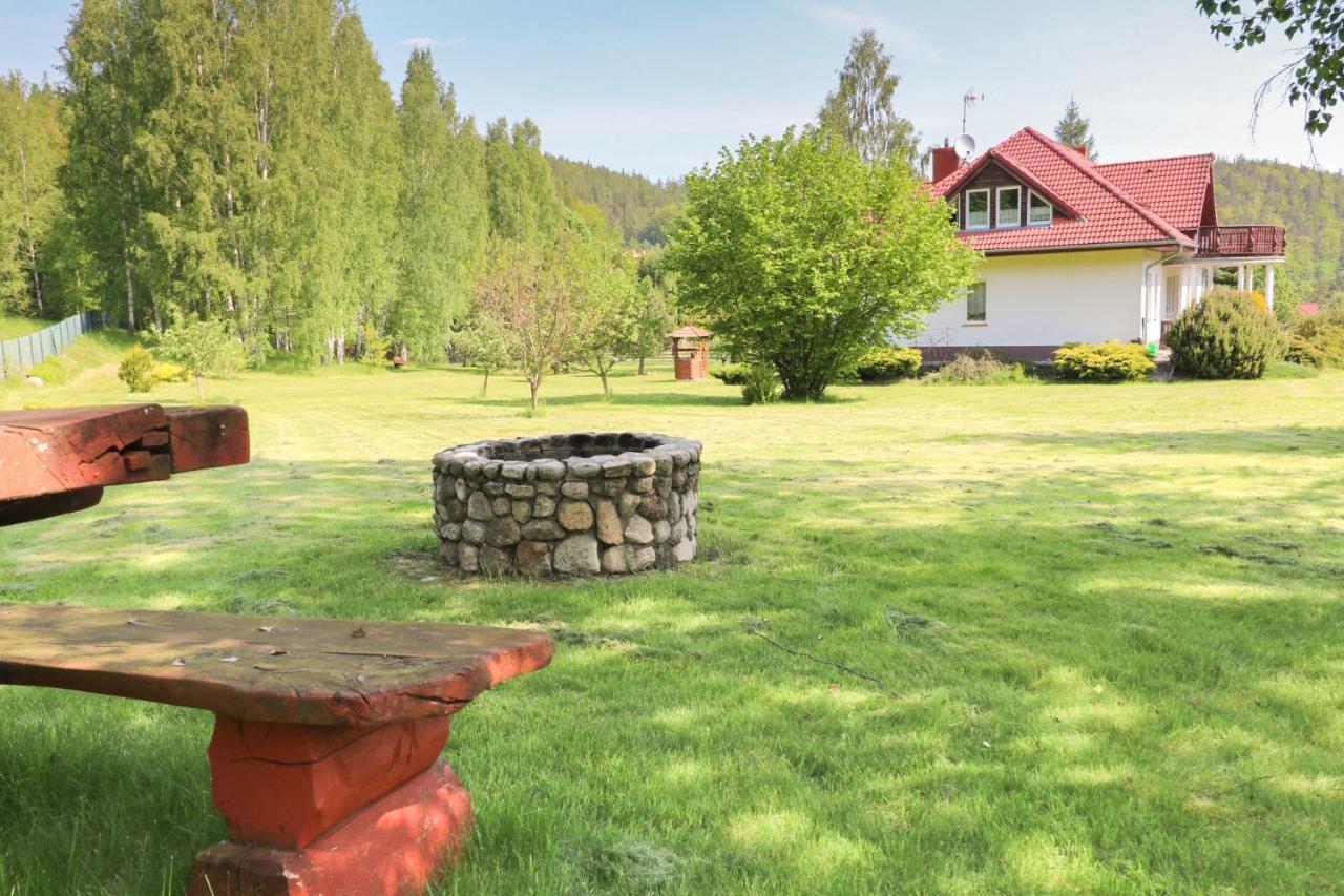 Pokoje Goscinne Dolina Czerwienia Przesieka Esterno foto